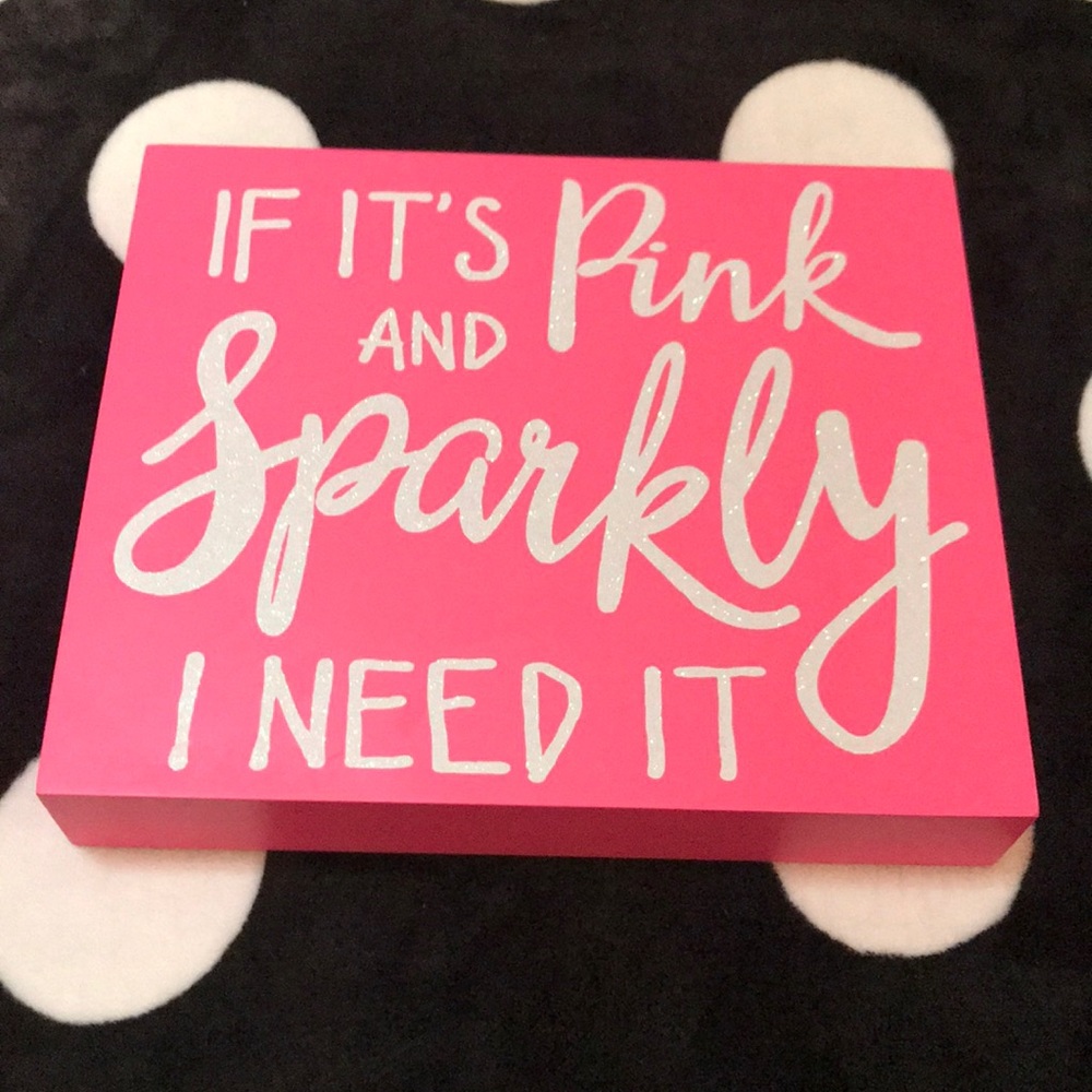 If it’s pink and sparkly, I need it photo